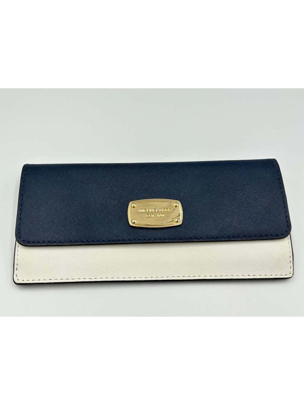 Michael Kors Navy White Saffiano Leather Jet Set Long Wallet